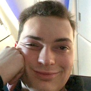 Meet your Posher, Alicia